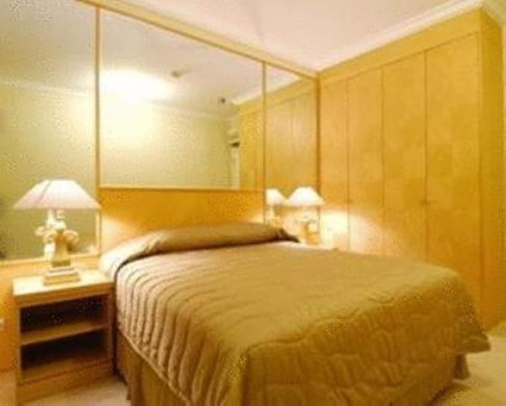 Batavia Hotel & Serviced Apartments Jakarta Kültér fotó