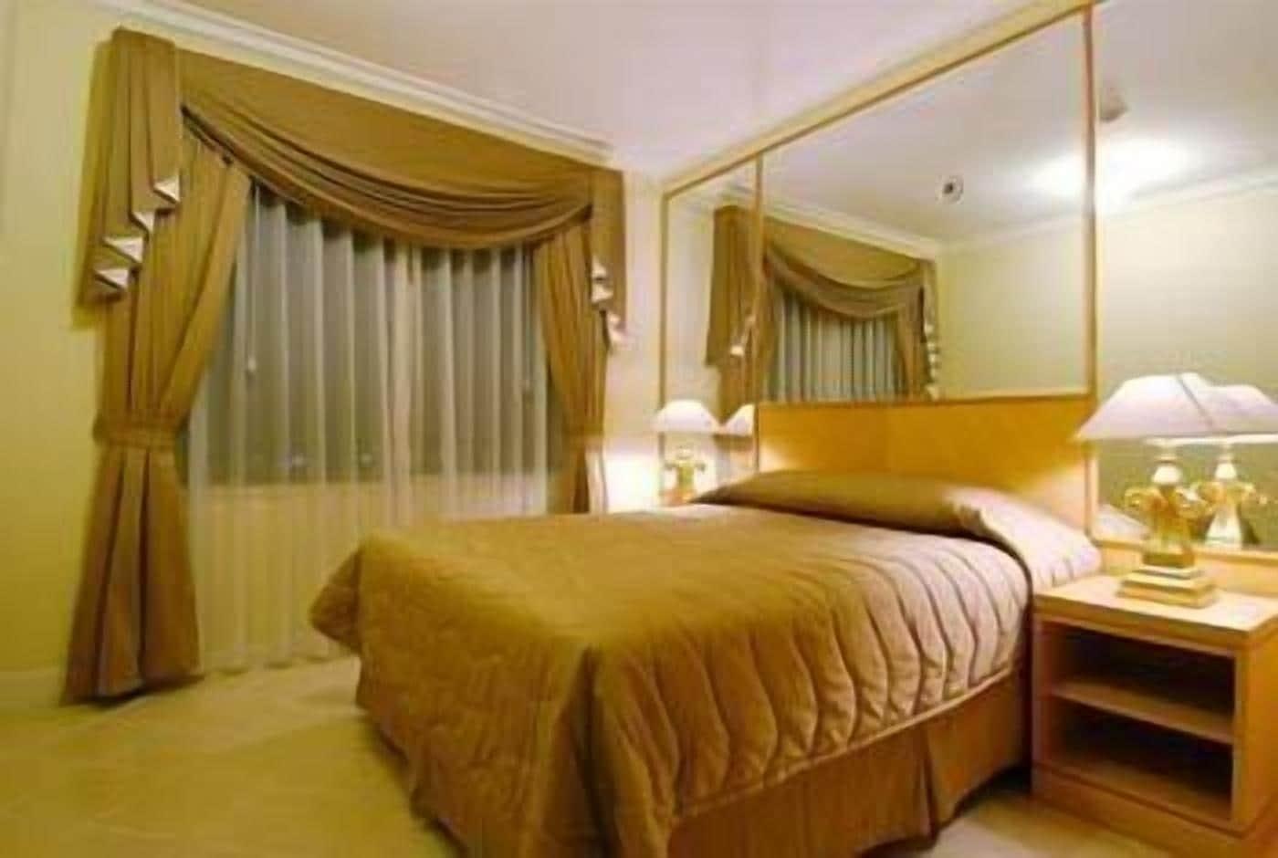 Batavia Hotel & Serviced Apartments Jakarta Kültér fotó
