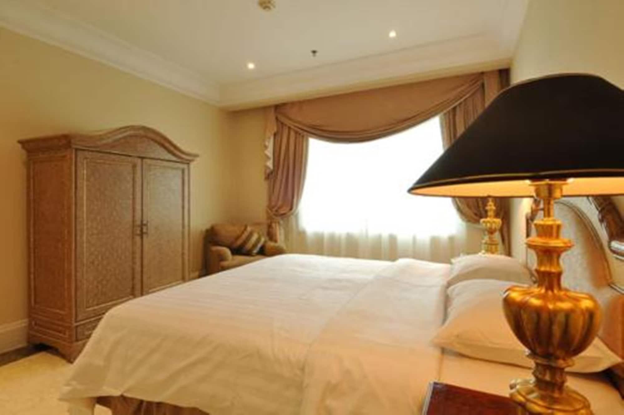 Batavia Hotel & Serviced Apartments Jakarta Kültér fotó