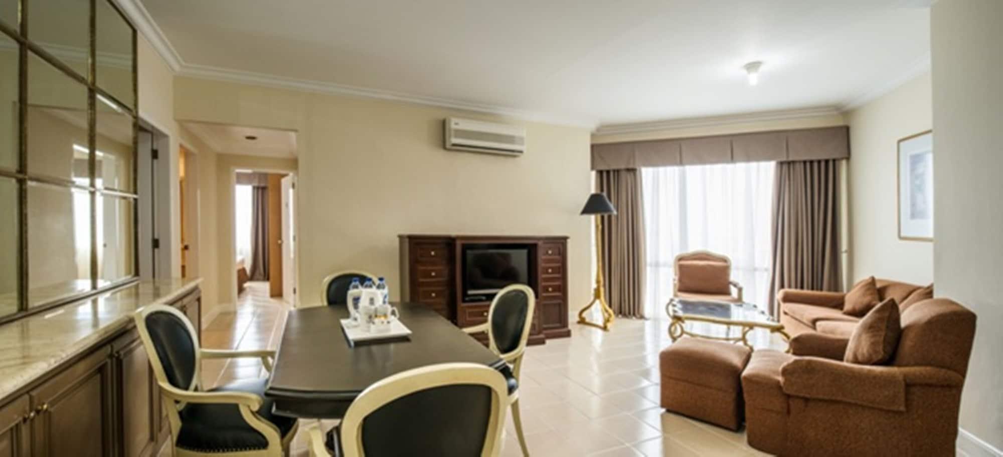 Batavia Hotel & Serviced Apartments Jakarta Kültér fotó
