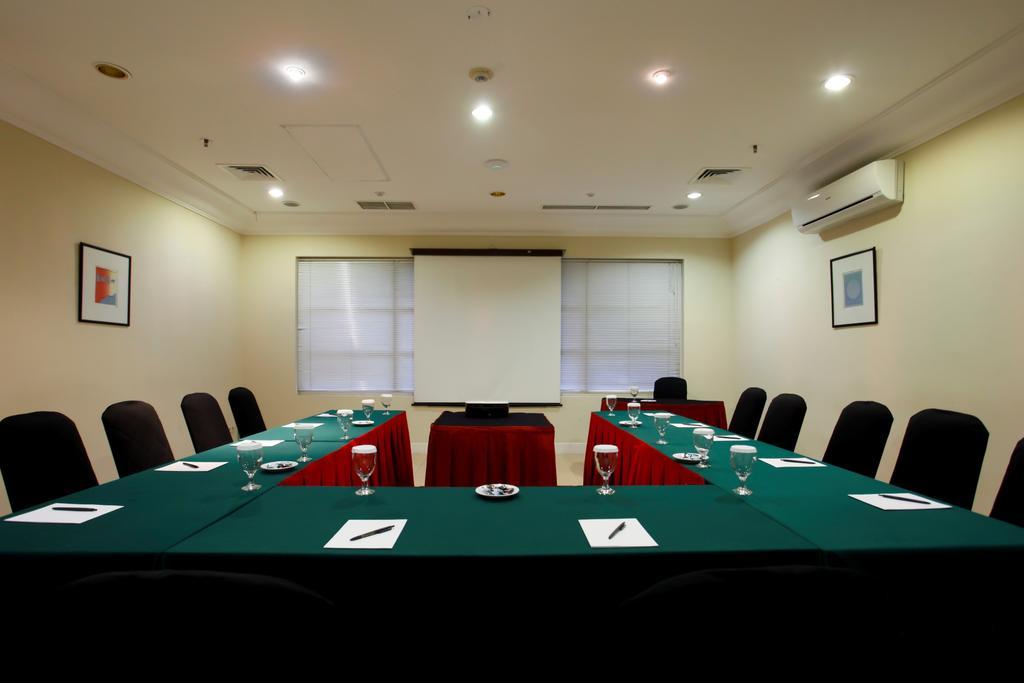 Batavia Hotel & Serviced Apartments Jakarta Kültér fotó