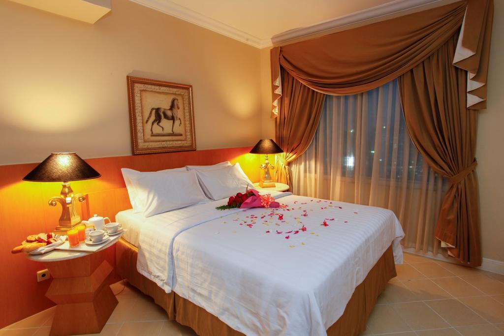 Batavia Hotel & Serviced Apartments Jakarta Kültér fotó